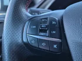 Ford Focus thumbnail 12