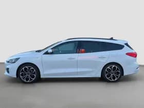 Ford Focus thumbnail 8