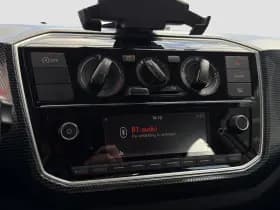 Volkswagen Up! thumbnail 17