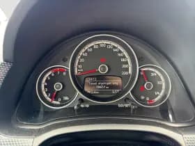 Volkswagen Up! thumbnail 9