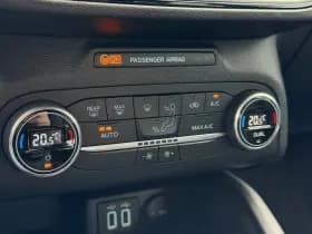 Ford Focus thumbnail 23
