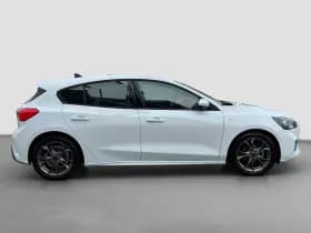 Ford Focus thumbnail 4