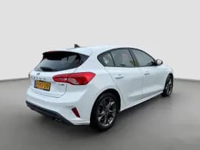 Ford Focus thumbnail 7