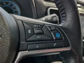 Nissan Leaf thumbnail 11
