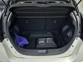 Nissan Leaf thumbnail 33