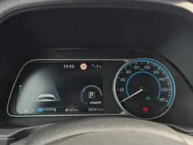 Nissan Leaf thumbnail 10