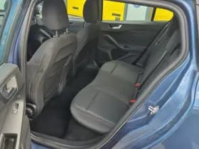 Ford Focus thumbnail 35