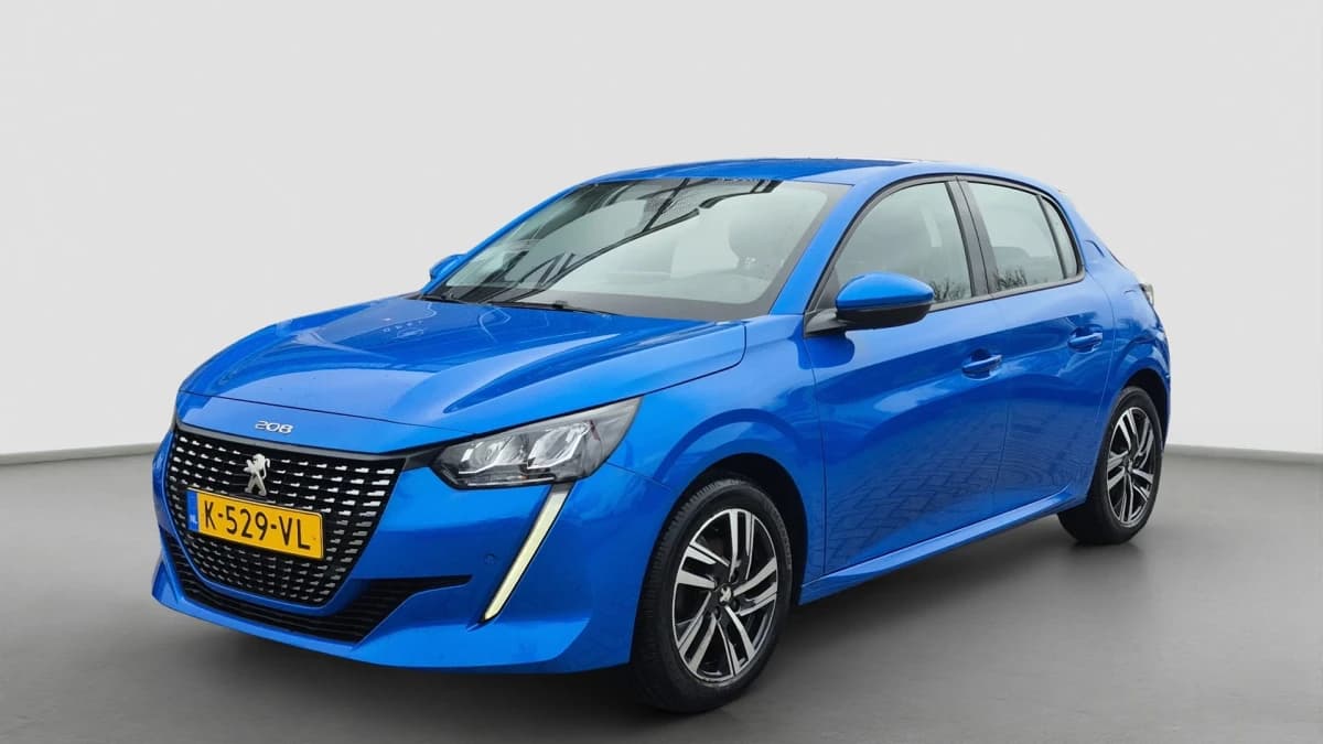 Peugeot 208 — foto 1