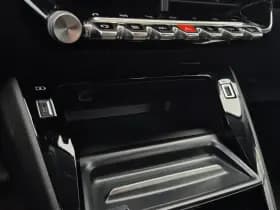 Peugeot 208 thumbnail 21