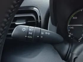 Toyota Yaris thumbnail 26