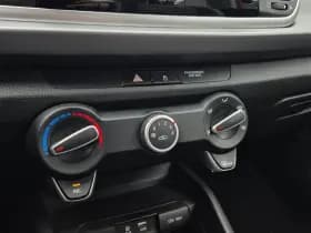 Kia Rio thumbnail 19