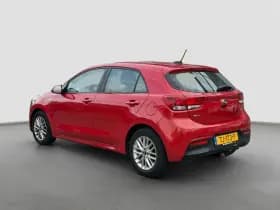 Kia Rio thumbnail 3