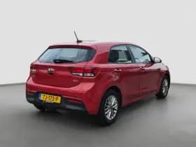 Kia Rio thumbnail 4