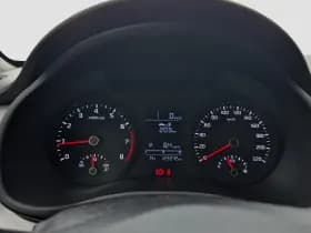 Kia Rio thumbnail 10