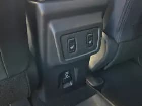 Mitsubishi Eclipse Cross thumbnail 38