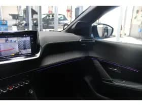 Peugeot e-208 thumbnail 18