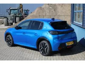 Peugeot e-208 thumbnail 3