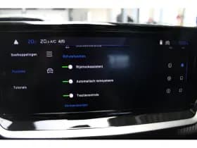 Peugeot e-208 thumbnail 25