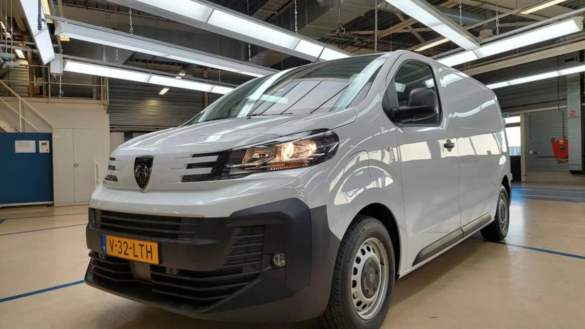 Peugeot E-Expert — foto 1