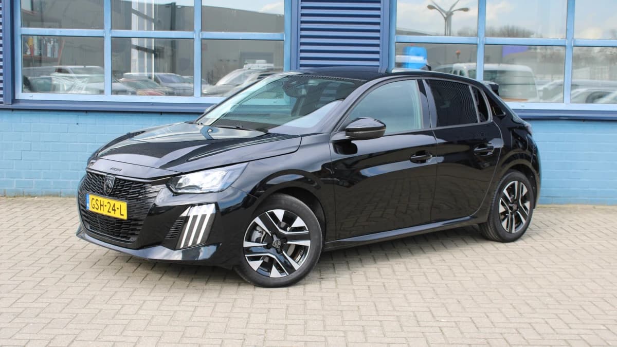 Peugeot 208 — foto 1