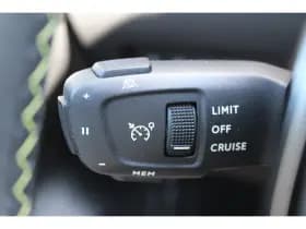 Peugeot e-208 thumbnail 23