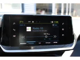 Peugeot e-208 thumbnail 26