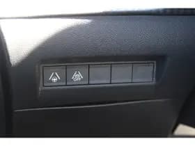 Peugeot e-208 thumbnail 34