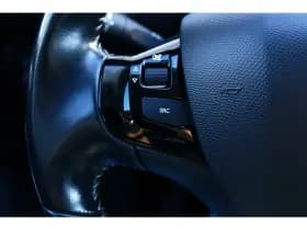 Peugeot 308 thumbnail 17