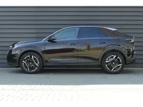 Peugeot 3008 thumbnail 2