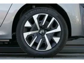 Peugeot e-208 thumbnail 11