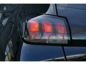 Peugeot e-208 thumbnail 6