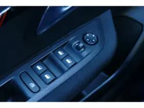 Peugeot e-208 thumbnail 14