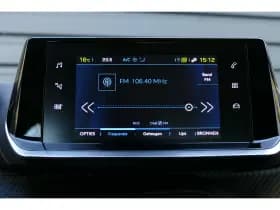 Peugeot e-208 thumbnail 23