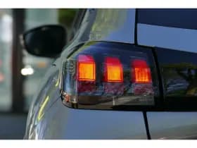 Peugeot e-208 thumbnail 6