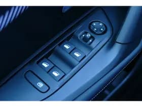 Peugeot e-2008 thumbnail 19