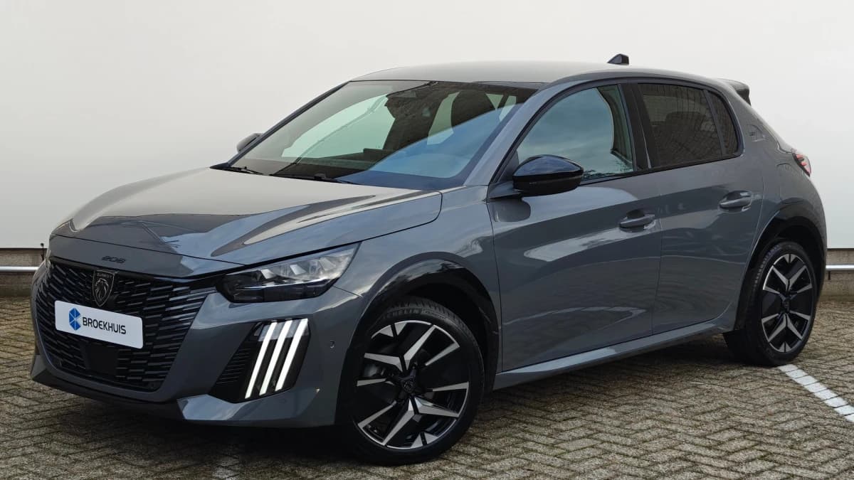 Peugeot 208 — foto 1