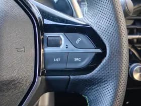 Peugeot 208 thumbnail 18
