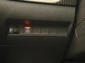 Peugeot e-208 thumbnail 15