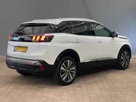 Peugeot 3008 thumbnail 2