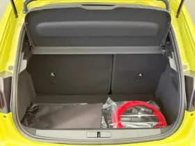 Peugeot e-208 thumbnail 10