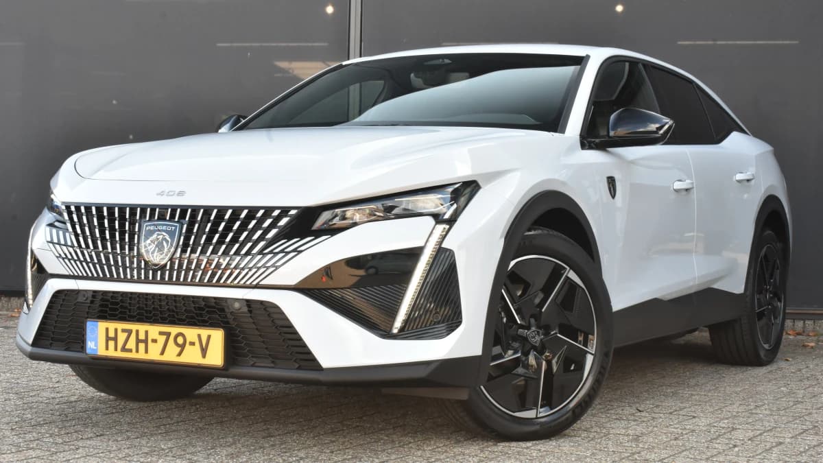 Peugeot e-408 — foto 1