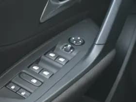 Peugeot e-308 thumbnail 13