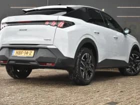 Peugeot 3008 thumbnail 2
