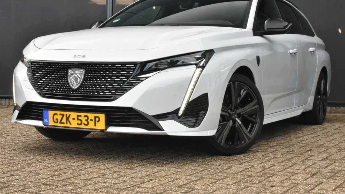 Peugeot 308 — foto 1