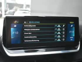 Peugeot e-208 thumbnail 21