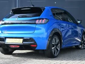 Peugeot e-208 thumbnail 2