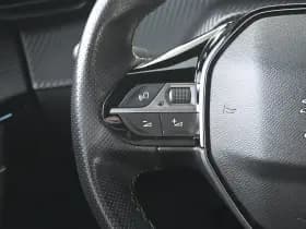 Peugeot e-208 thumbnail 13
