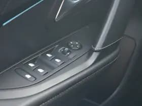 Peugeot e-208 thumbnail 16