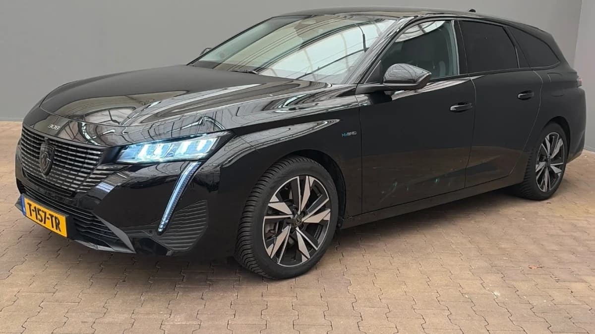 Peugeot 308 — foto 1