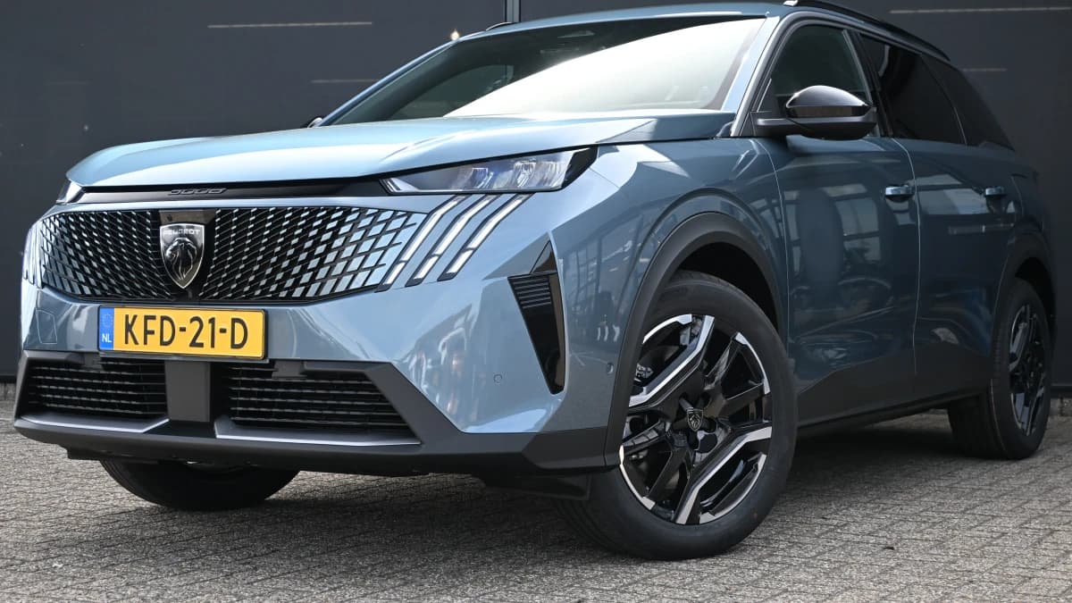 Peugeot E-5008 — foto 1